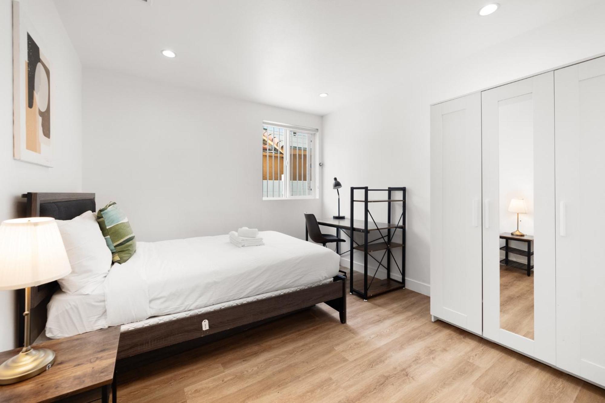 Charming Urban Retreat Near Usc In La- Private Room With Share Living Room With Kitchen Los Angeles Zewnętrze zdjęcie