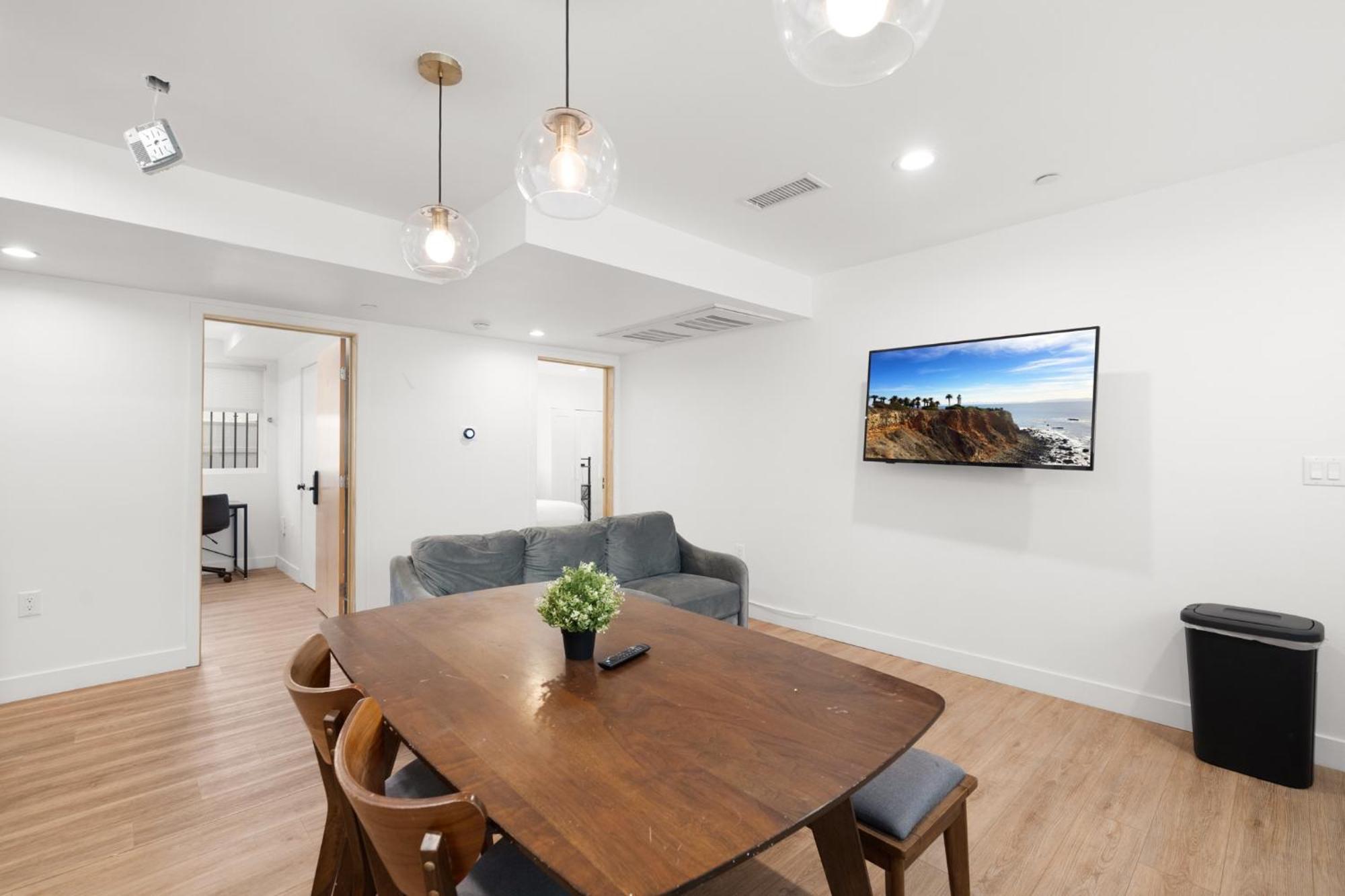 Charming Urban Retreat Near Usc In La- Private Room With Share Living Room With Kitchen Los Angeles Zewnętrze zdjęcie