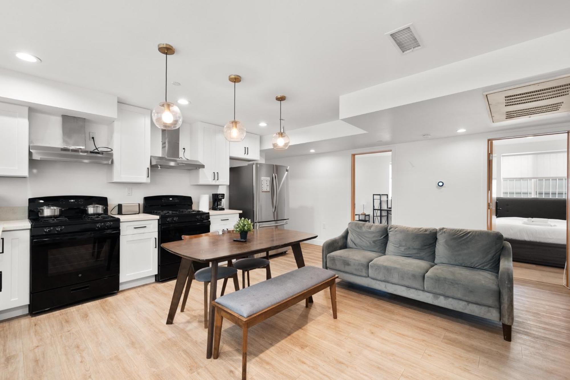 Charming Urban Retreat Near Usc In La- Private Room With Share Living Room With Kitchen Los Angeles Zewnętrze zdjęcie